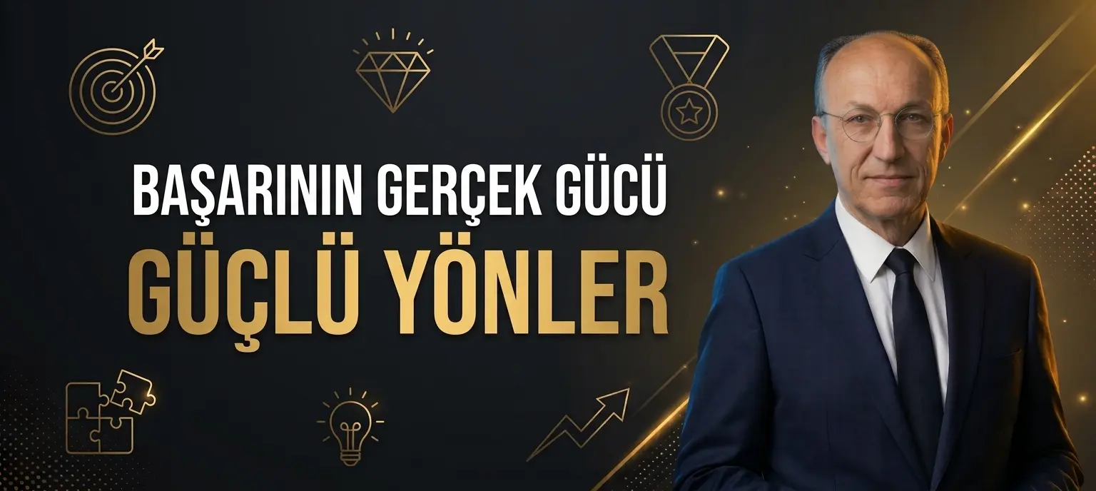Lacivert takım elbiseli, gözlüklü bir adam; hedef, elmas ve madalya ikonları ile altın renkli “Başarının Gerçek Gücü – Güçlü Yönler” yazısı
